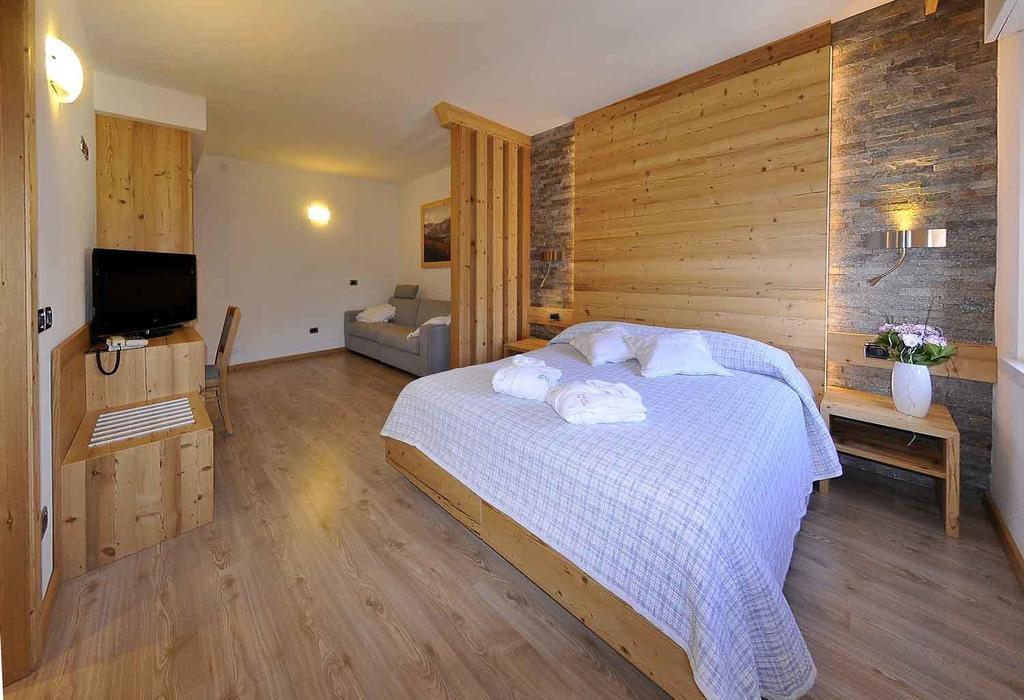 Albergo Alla Torre กัลโดนัซโซ ภายนอก รูปภาพ